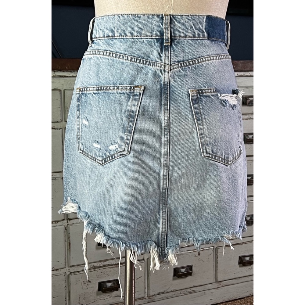 Anthropologie Pilcro Destroyed Denim Mini Skirt Size 0 - Picture 12 of 13